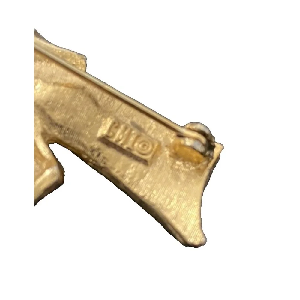 Vintage Signed CMI Gold Tone Textured‎ Brooch